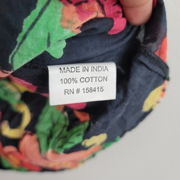 ModaPosa Black & Red Citrus Floral Leola Puff-Sleeve Top Shirt - Picture 12 of 12